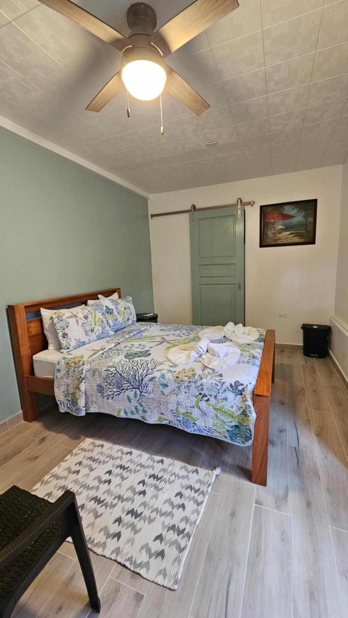 Sea N Sun Guest House เคย์คอล์กเกอร์ ภายนอก รูปภาพ